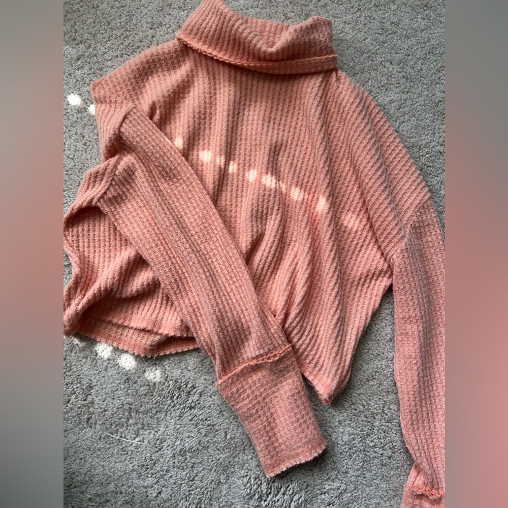 Wild Fable coral turtleneck sweater